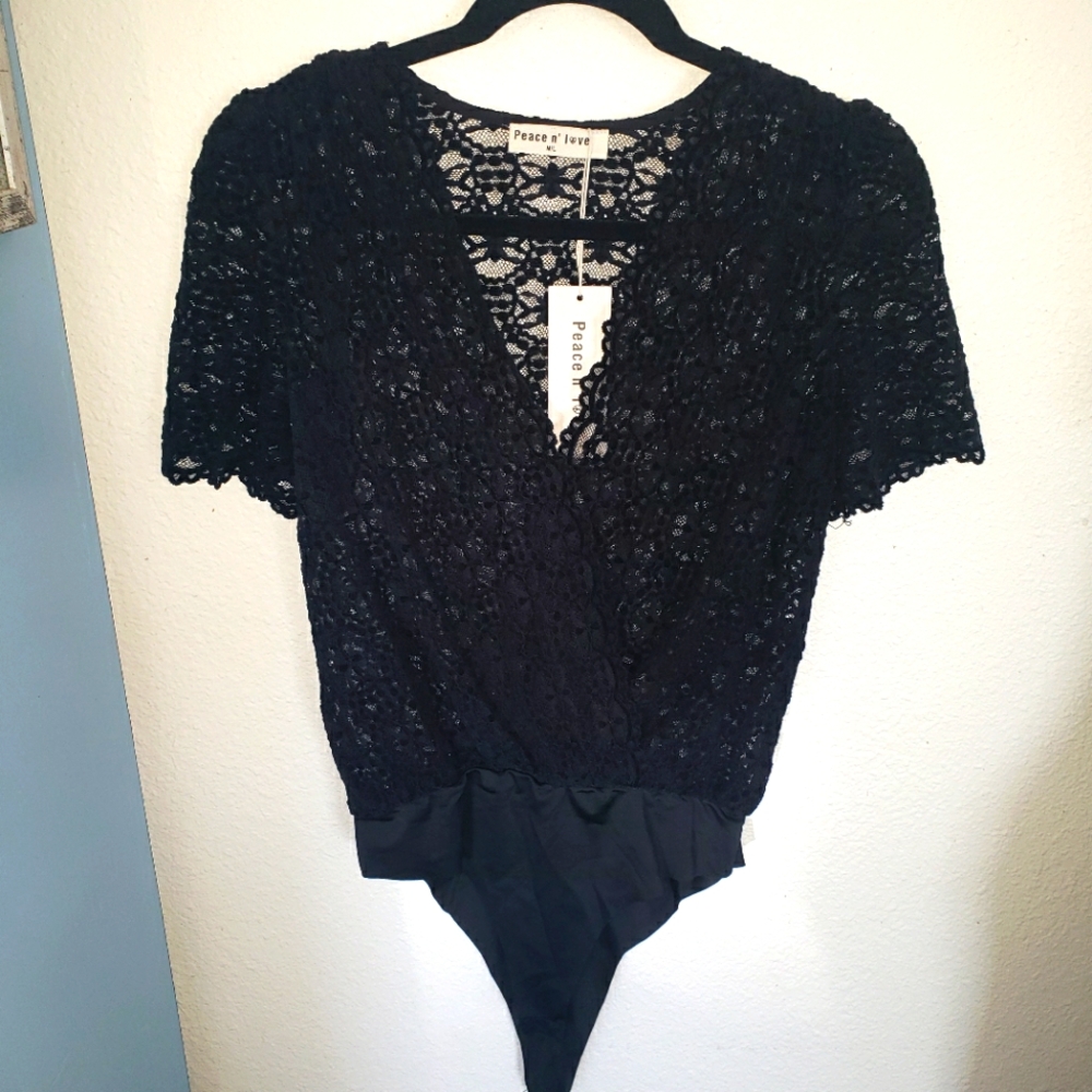 Black Lace Short Sleeve Bodysuit Women's Size M/L